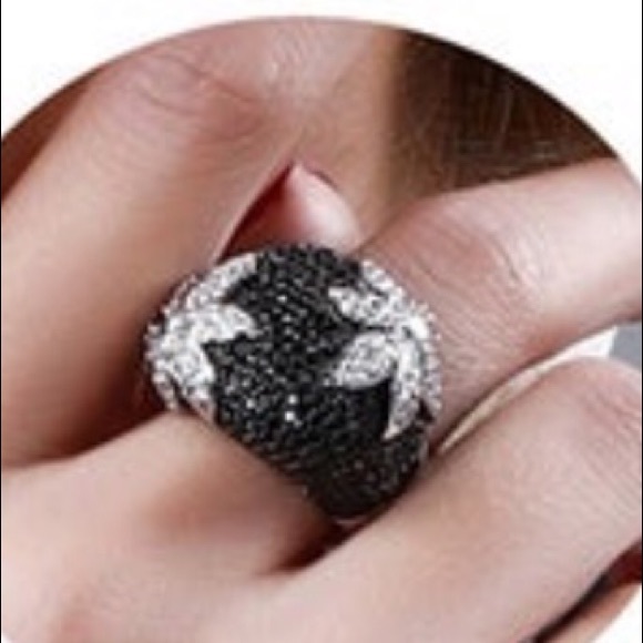 🌸 PLATINUM FLOWER RING 🌸 - Picture 3 of 3